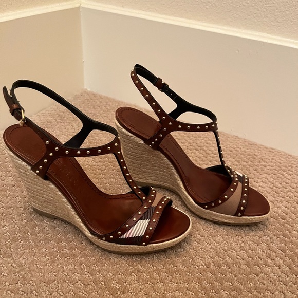 Burberry Shoes - Burberry wedge sandals! 4’ wedge, 1/2 in platform. Brown leather with gold studs